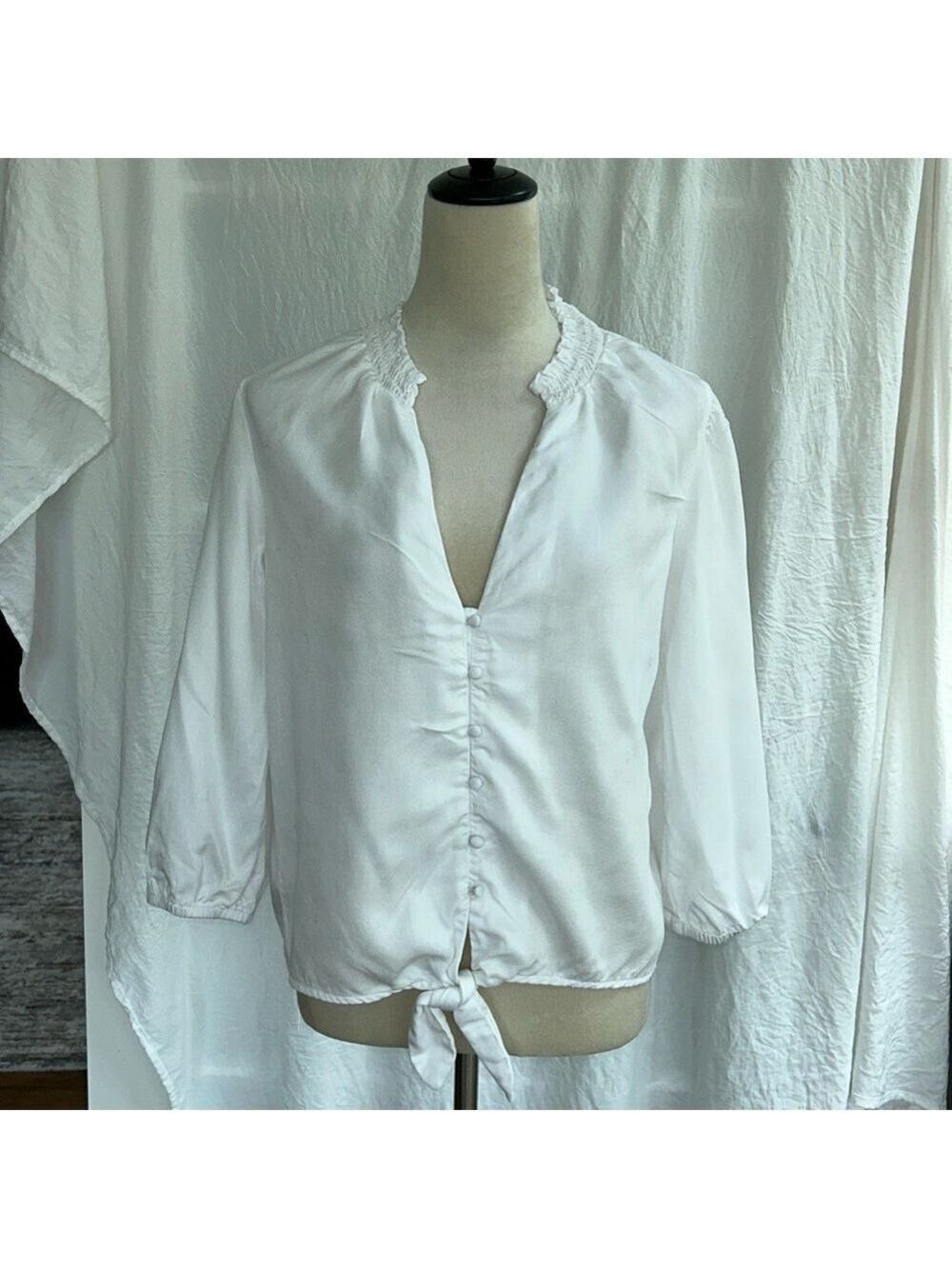 White House/Black Market: White, Tie Blouse: Size Small - Picture 2 of 9
